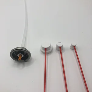 Carburetor cleaner aerosol can nozzle assembly